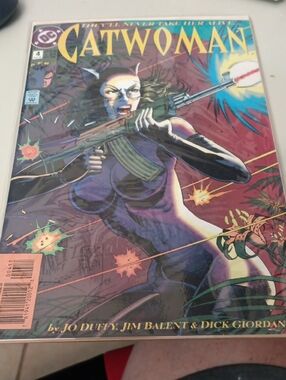 DC Catwoman Comic Book — Purple and Yellow Cover In A Sleeve